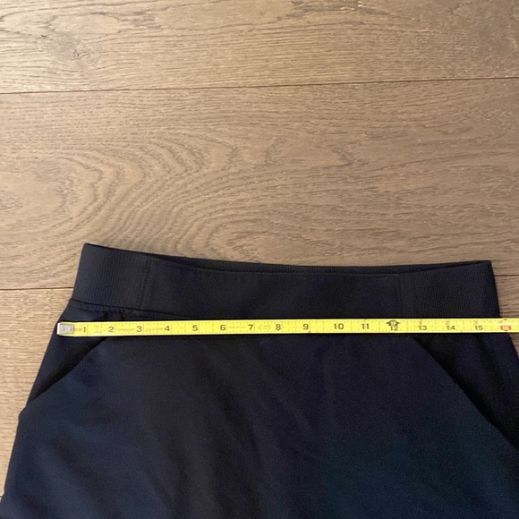 Skort w/pockets Woman’s Small - Picture 4 of 5